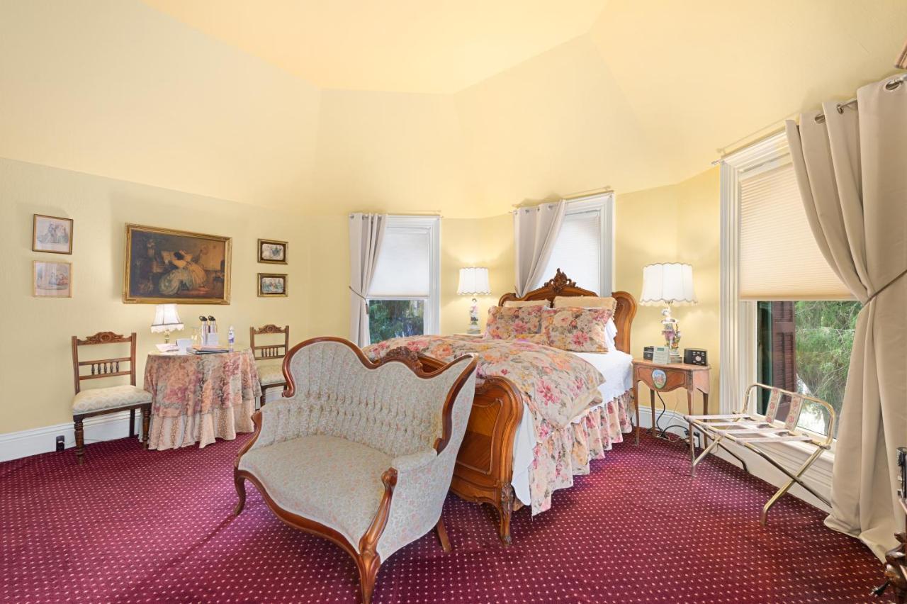 The Gables Wine Country Inn Santa Rosa Exterior photo